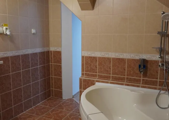Pribina 3* Νίτρα